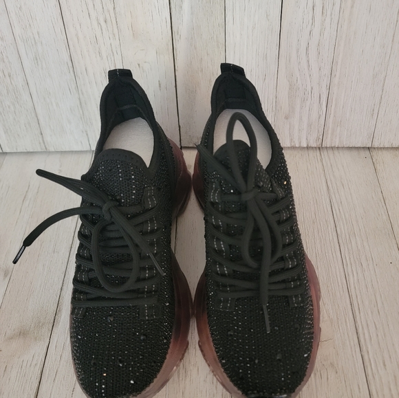 40% OFF SALE-VERY G/ GYPSY JAZZ- HELLA BLACK RHINESTONE SNEAKERS - Picture 3 of 6